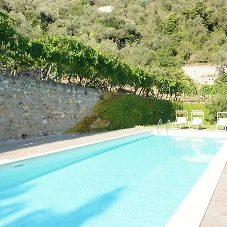 Farm stay Agriturismo San Michele Dolcedo